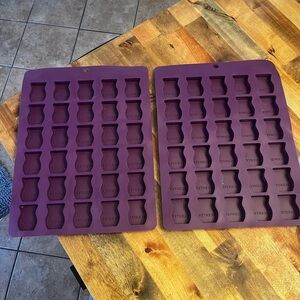 Scentsy Purple Wax Mold Set of 2